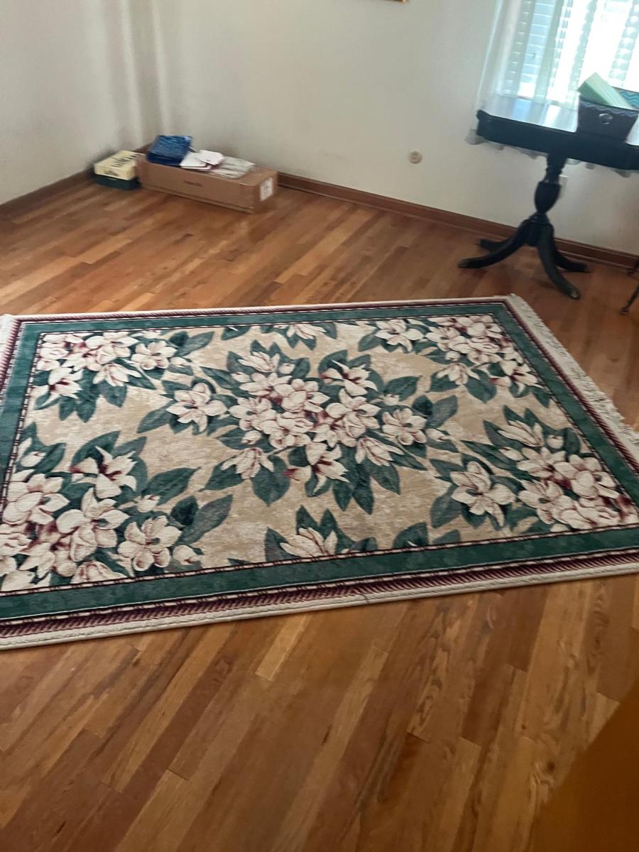 CENTRALLY LOCATED HENDERSON HOME Gallery Kurtz Auction & Realty Co.