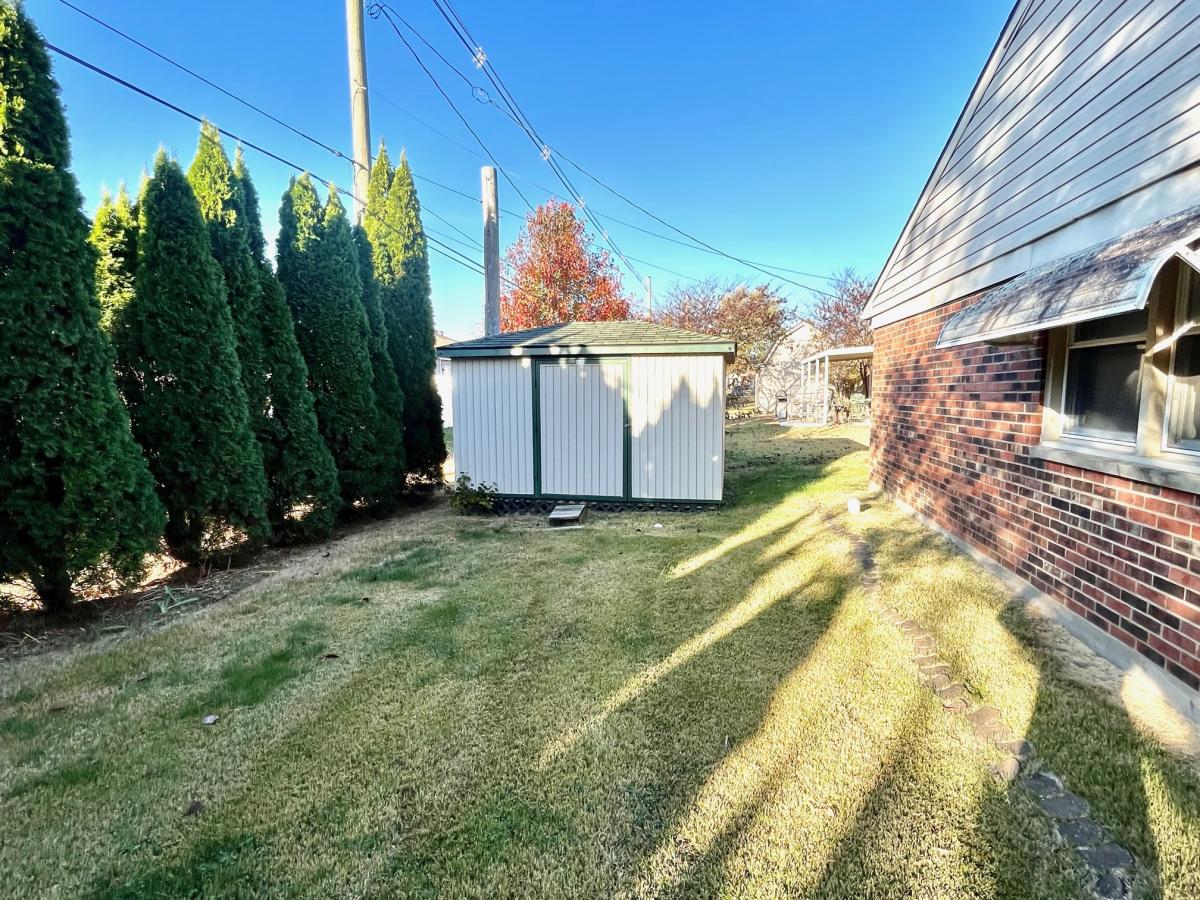 Middleground Drive Owensboro, KY Kurtz Auction & Realty Co.